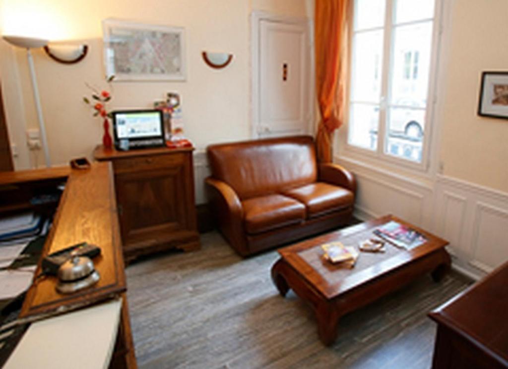 Hotel Le Home Saint Louis Versailles Exterior photo